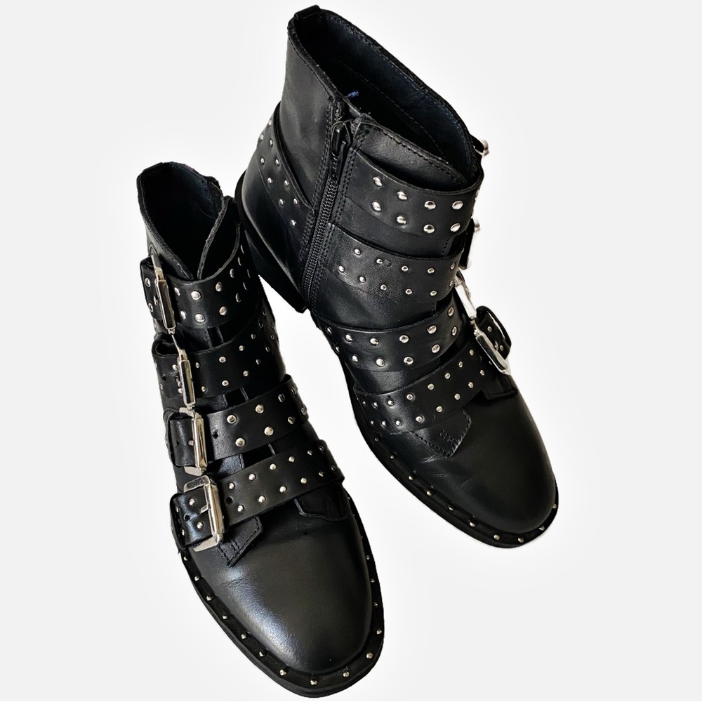 Topshop Size 5 1/2 Biker Moto Boot Amelia Leather With Studs - Picture 4 of 9